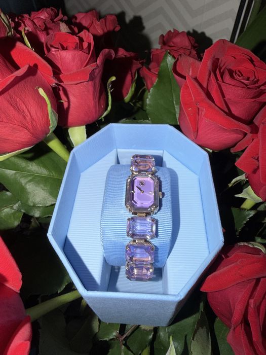 Годинник Swarovski