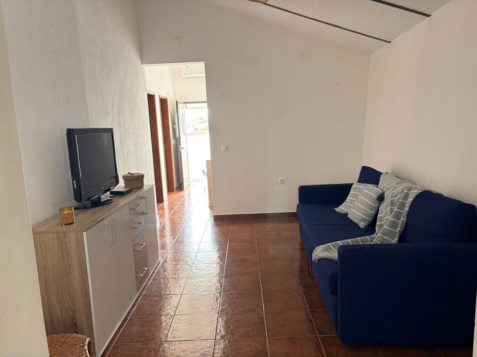 Vivenda com terreno corte pinto