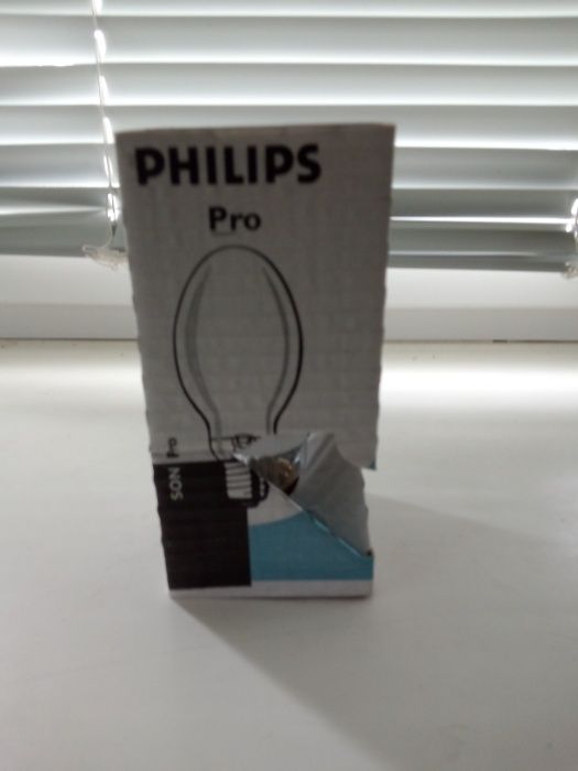 Лампы Philips Pro