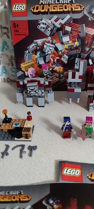 LEGO Minecraft 21163