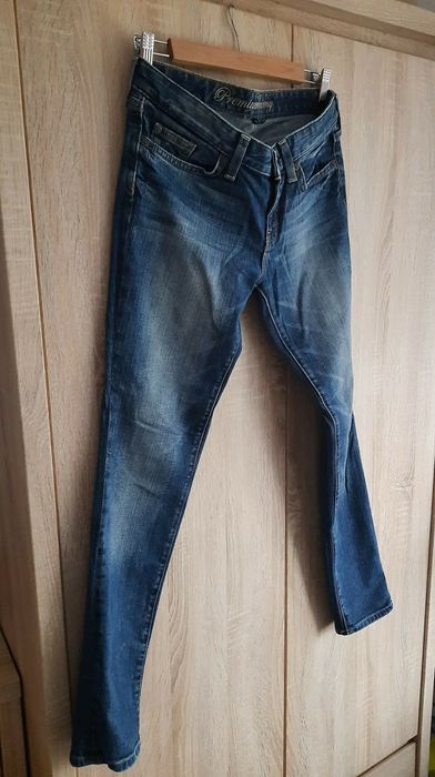 Jeansy Gap 4/27A (36)