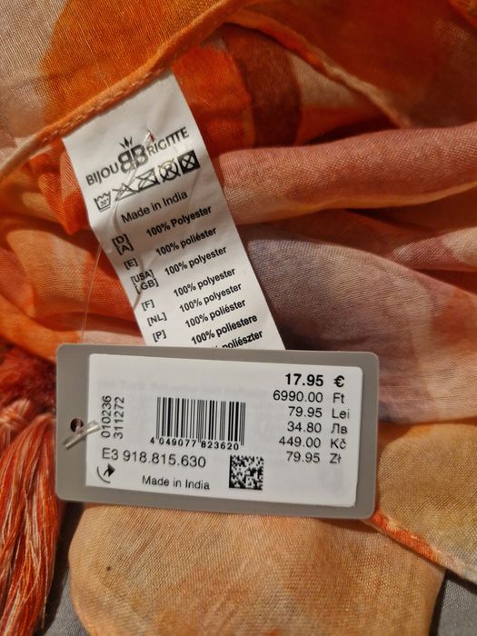 Lenço senhora e toalha em renda