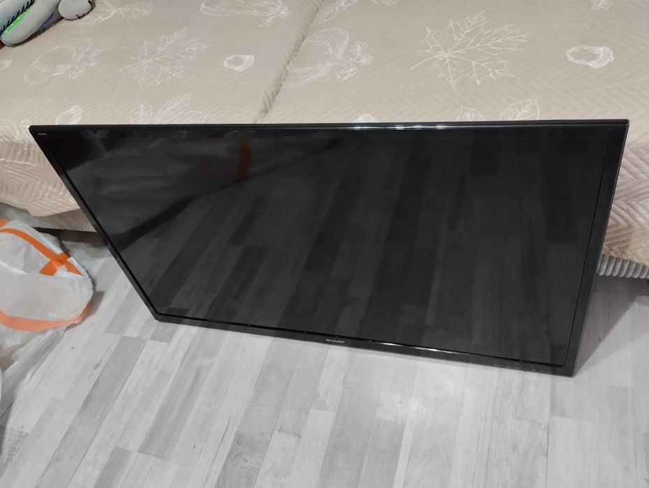 Telewizor 40 Cali + pilot