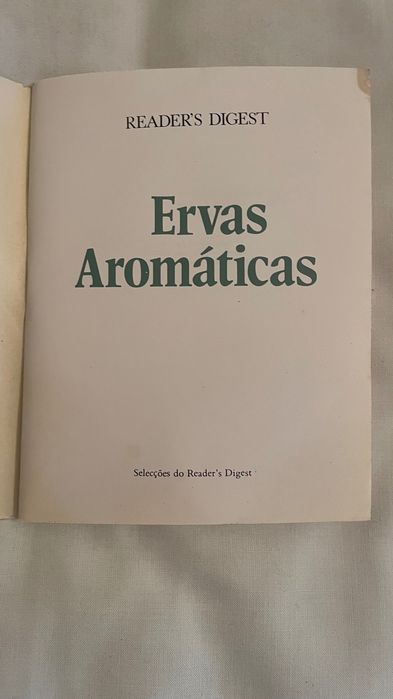 Livro Segredos Culinários das Ervas Aromáticas