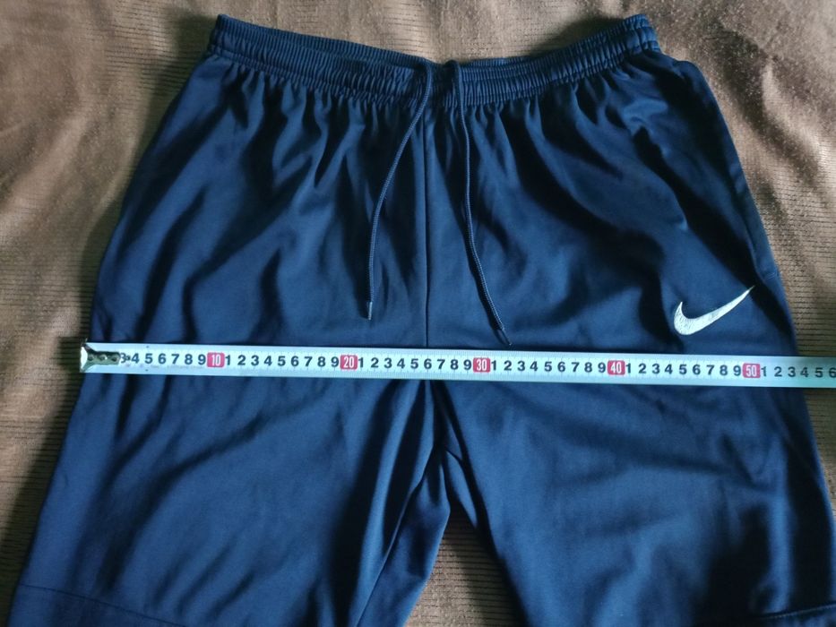 Спортивные штаны Nike