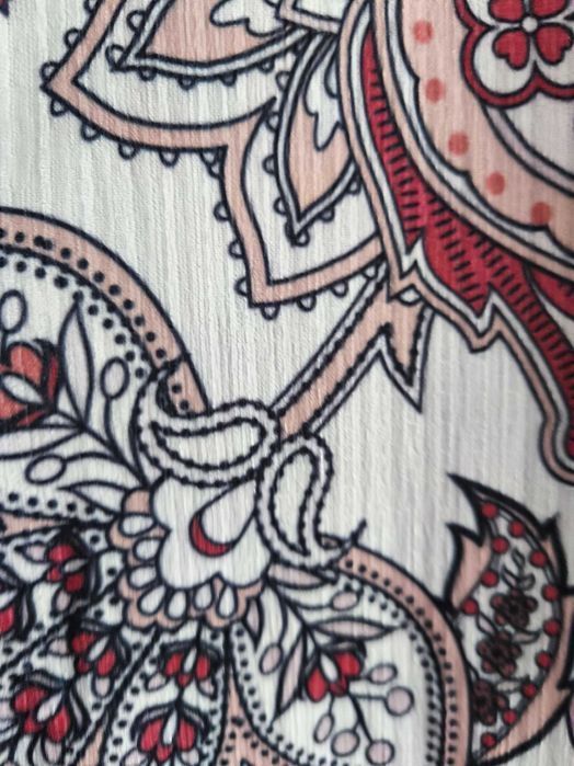 Sukienka biała z wzorami paisley Shein 36