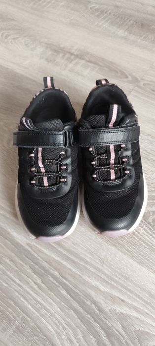 Buty sportowe dziewczęce r.32