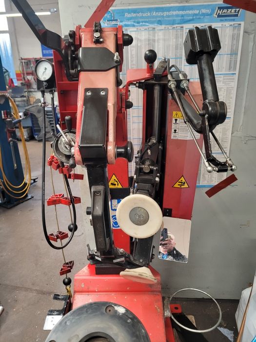 Montażownica do opon