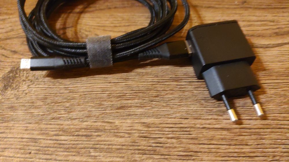 ładowarka sieciowa sony greencell 5V 0,85A kabel micro usb 3m sologic