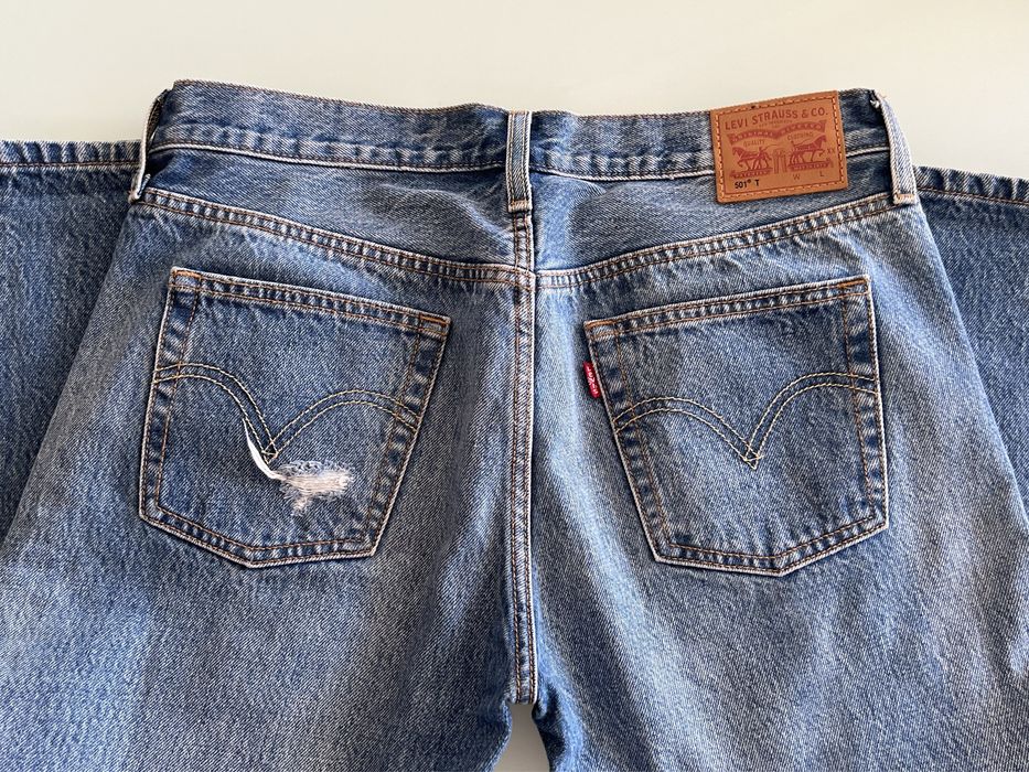 Шикарні джинси levi’s з вишивкою