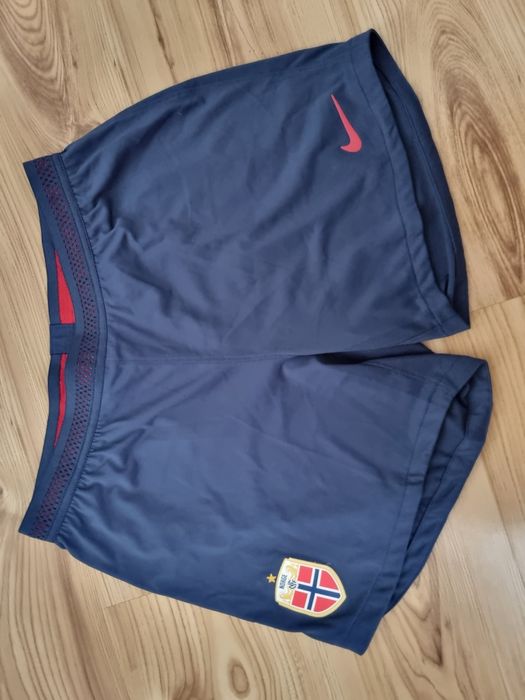 Spodenki szorty Nike M 38