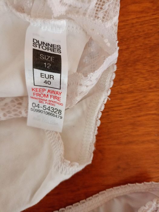 Majtki damskie 2sztuki.