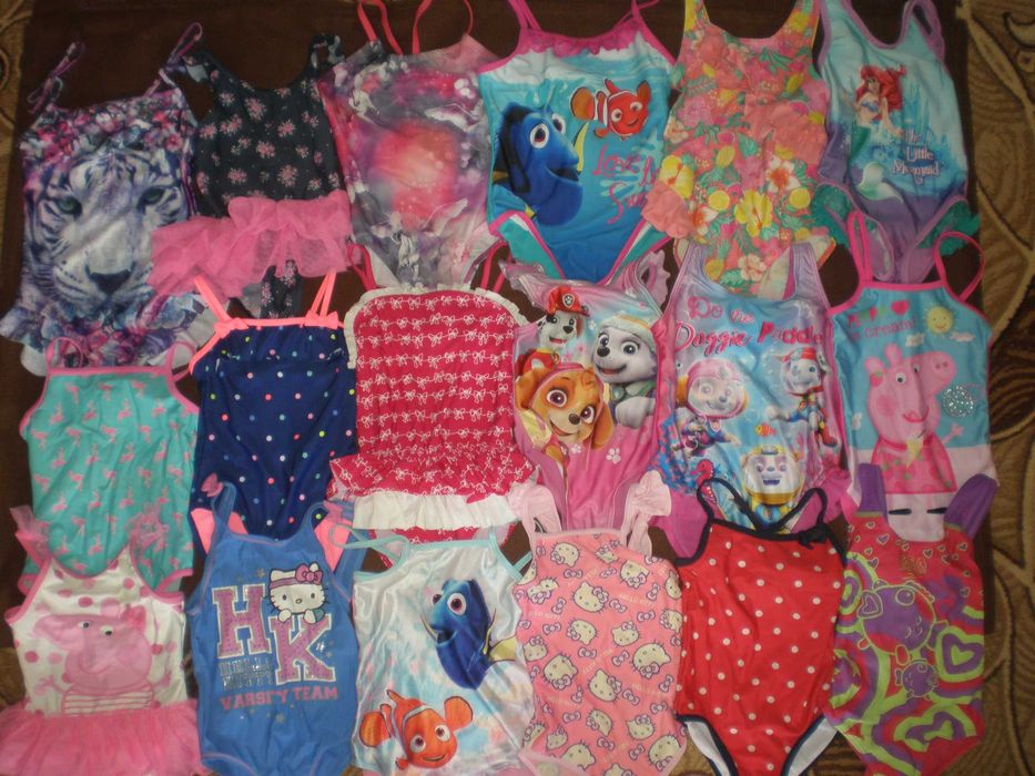 Купальники різні