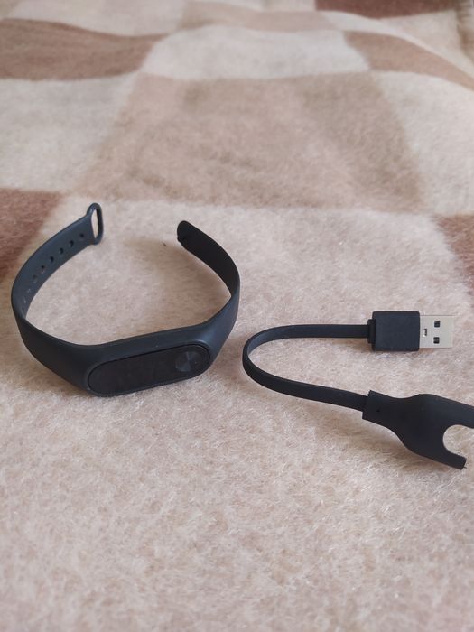 Продам фитнес браслет.