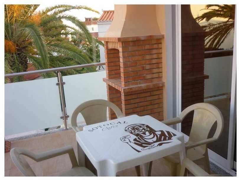 Predio Oura Albufeira com Rendimento