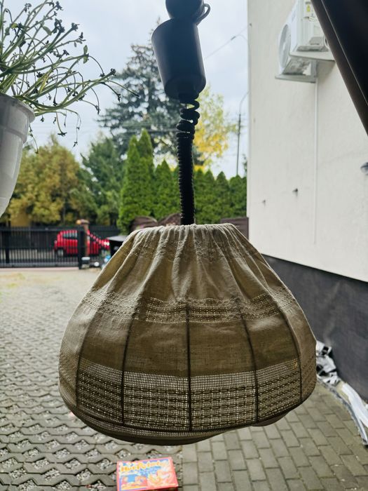 Duży abażur sufitowy do kuchni na taras