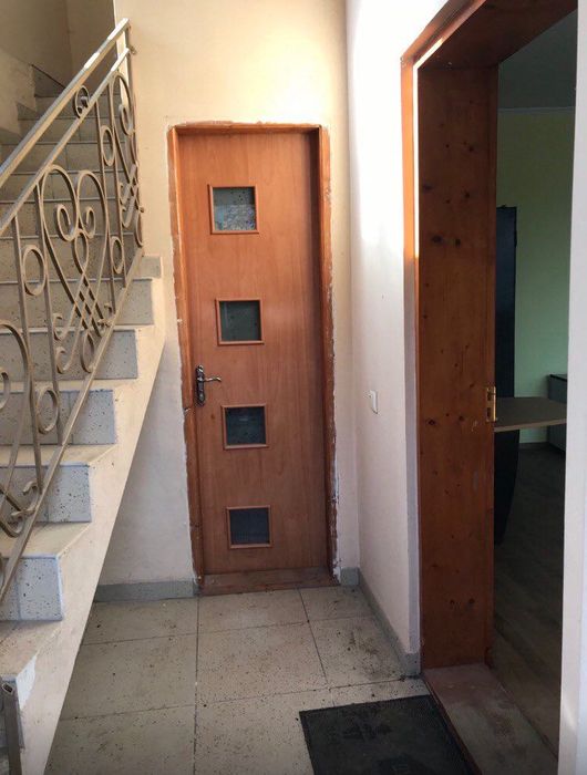 Продається комерційне приміщення в місті Тячів