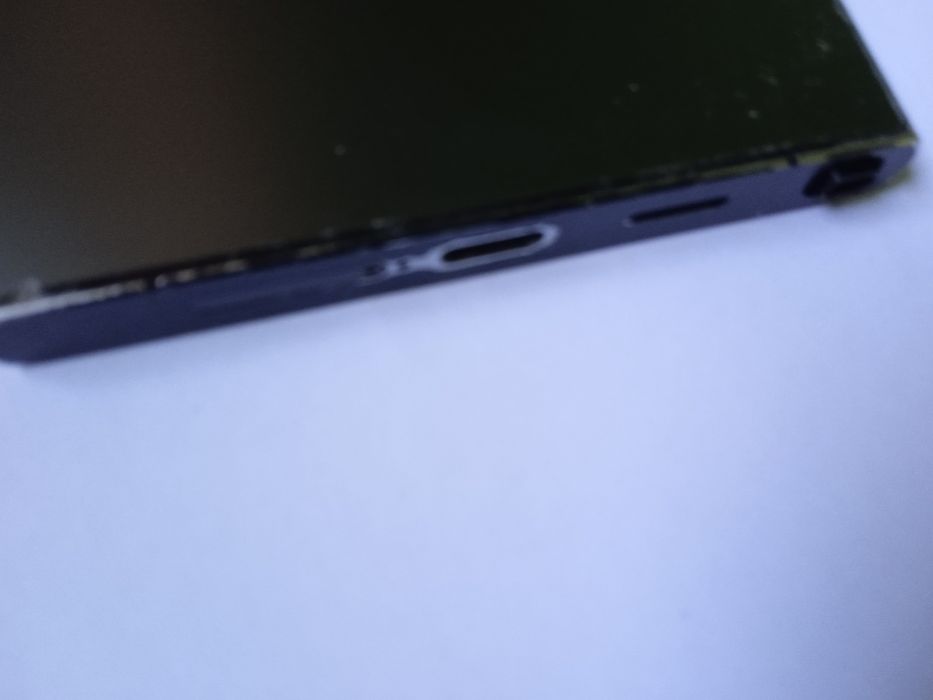 Продаю samsung galaxy s24 ultra на запчасти