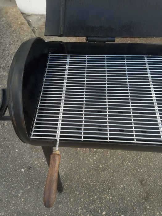 Grelhador churrasqueira fechado de botija