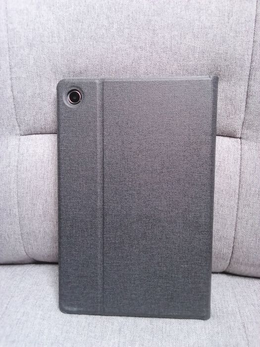 Tablet Kruger & Matz Eagle 1074 + etui - Jak nowy