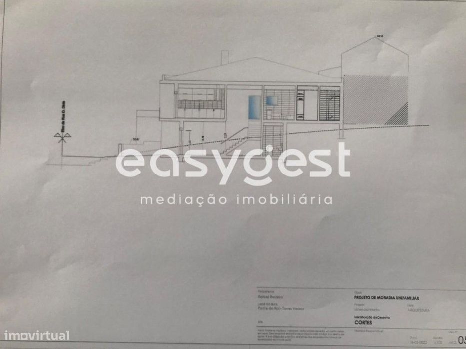 Terreno Urbano com projeto pré aprovado para construir Moradia T2