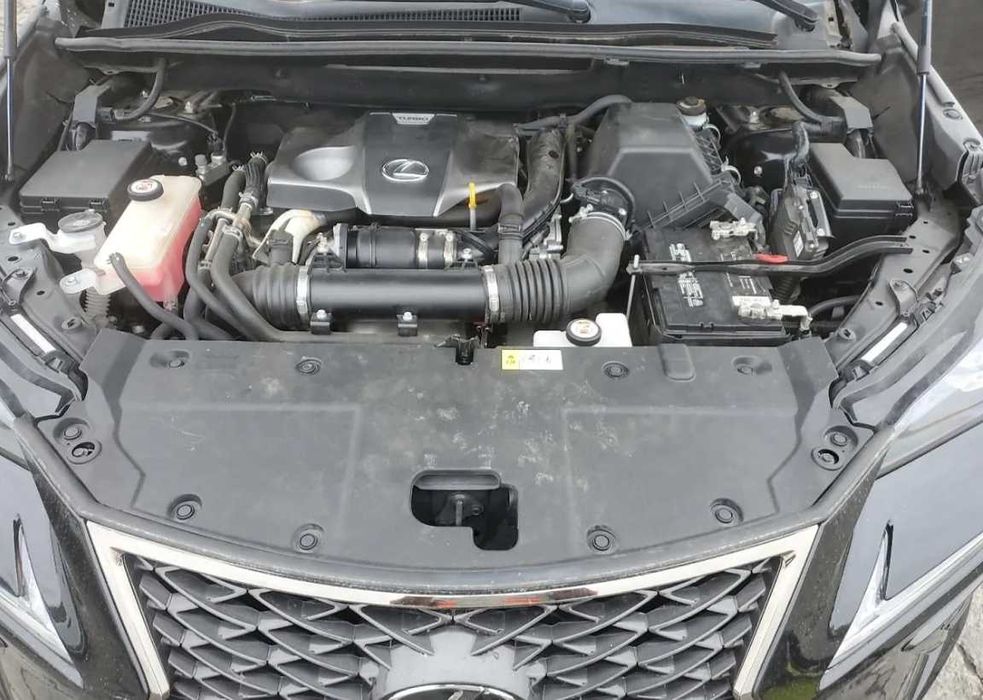 Разборка Lexus NX бампер комплектний