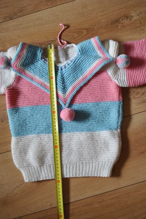 sweterek dziecięcy handmade