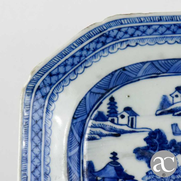 Travessa porcelana da China, decoração Cantão, Qianlong, séc. XVIII