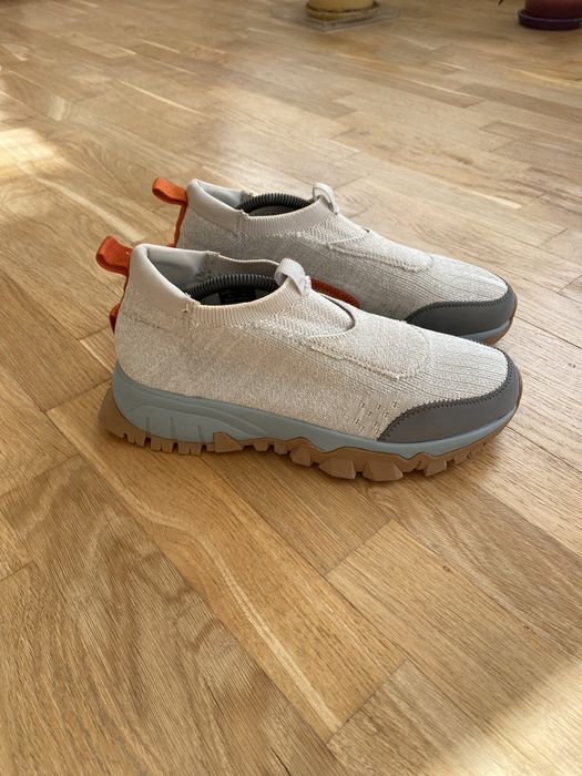 Кросівки ,взуття Zara