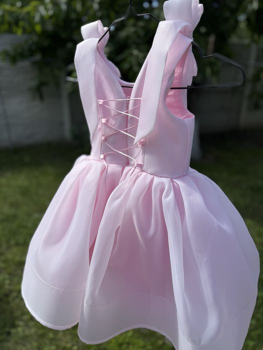 Святкова сукня для принцеси