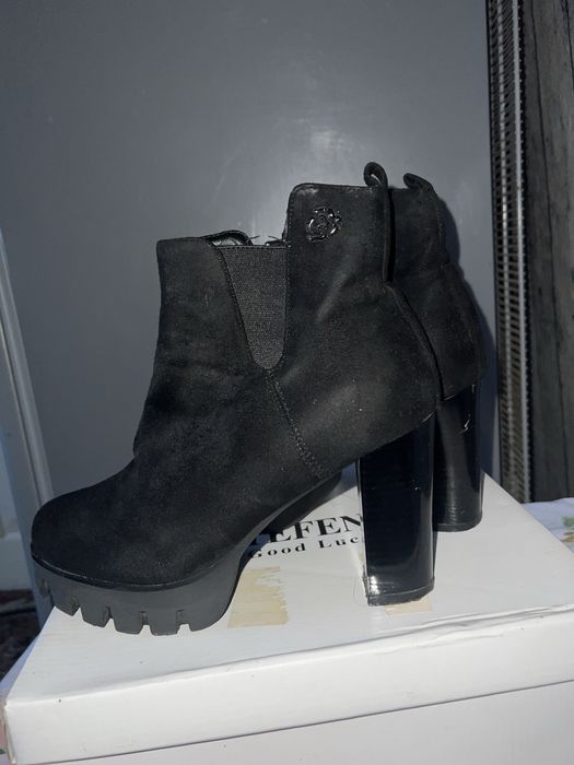 Ботинки демісезон розмір 37