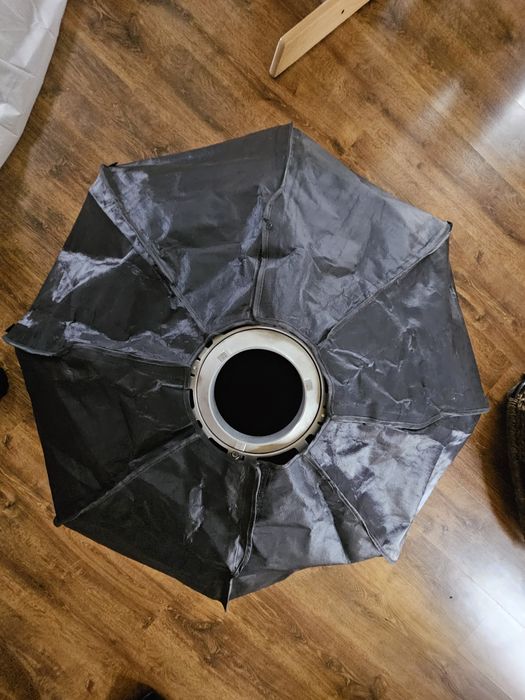 Softbox ośmiokątny Octa 140 cm Bowens z gridem