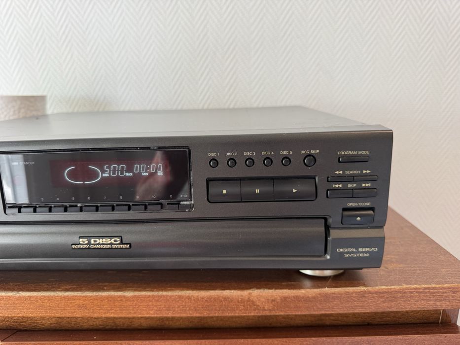 Zmieniarka cd Technics Sl-PD687