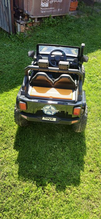 Autko elektryczne Jeep 4x4 dla dzieci – mocny napęd, pilot