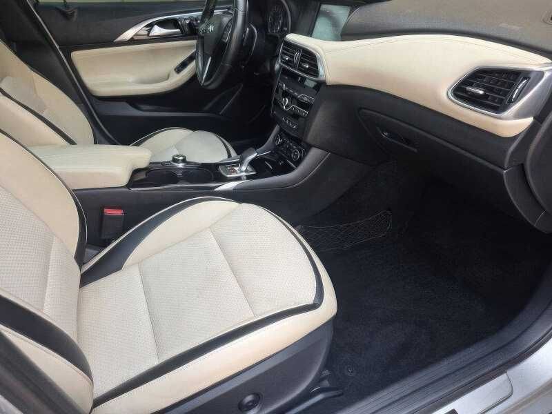 2019 Infiniti QX30