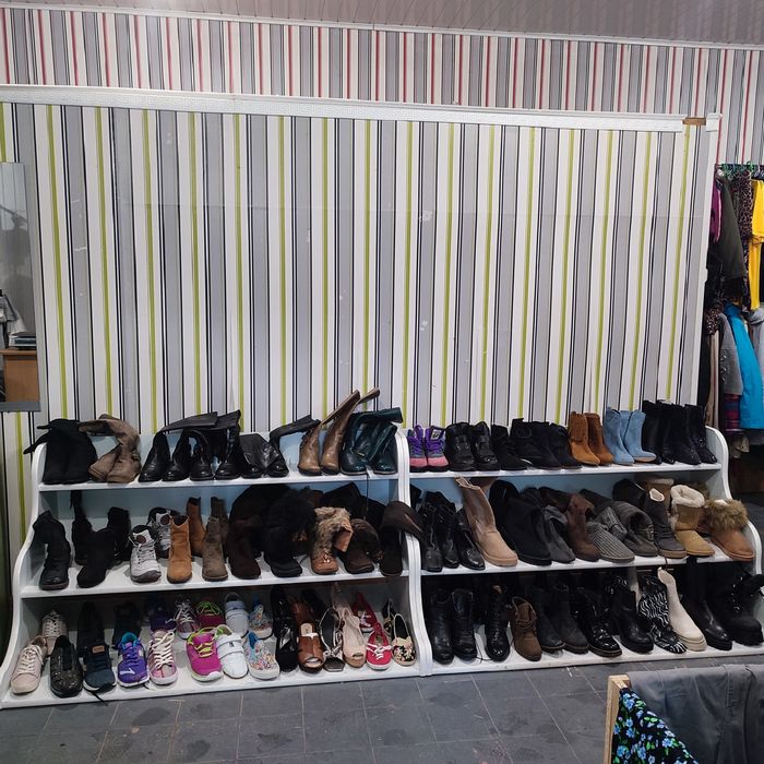 Продам стійки для взуття