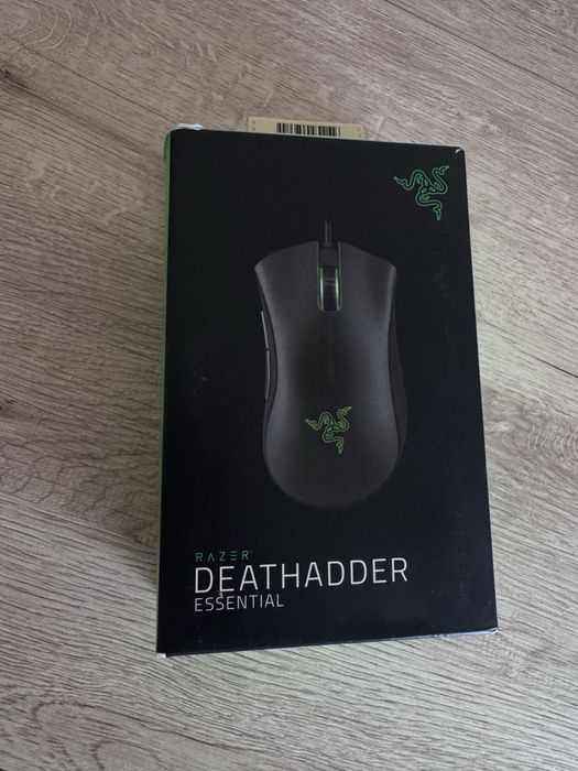 Myszka Razer deathadder + 4 gry na PS4