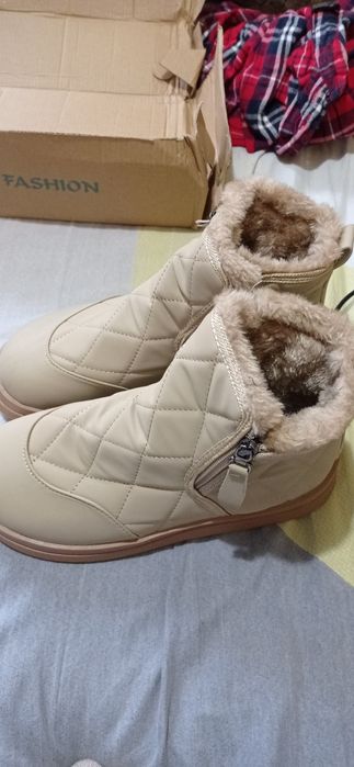 Продам жіночі сапожки