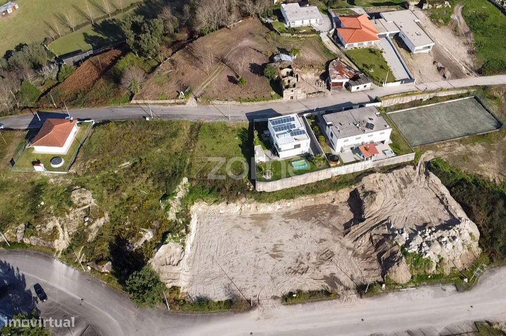 Lote de terreno Industrial para construção c/ área total de 820 m2