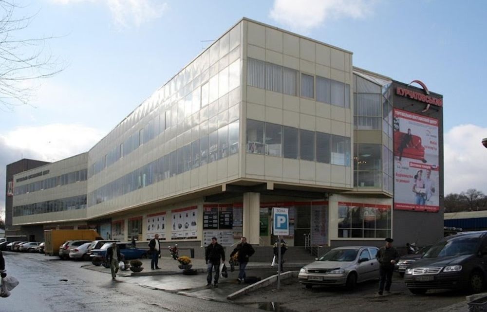 Продам офісне приміщення 147 кв.м в ТЦ Курчатовський (ОП)