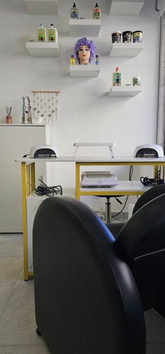 Mesa de manicure para alugar
