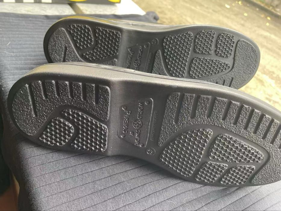 Sapatos Pereiras novos