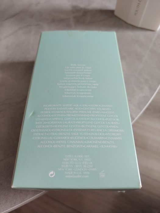 Perfumowany balsam do ciała Estee Lauder Youth-Dew