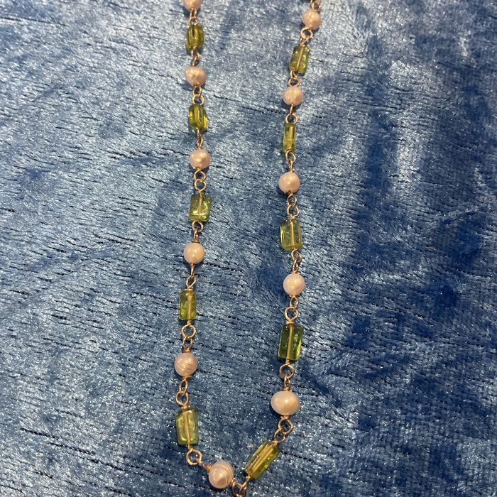 Fio pérolas e pedra com 40 cm. Anúncios abaixo