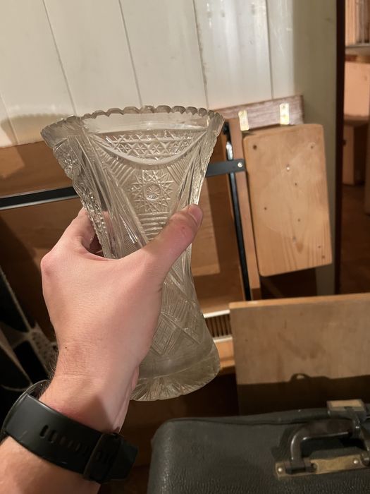 Stloty i krysztal oraz walizki