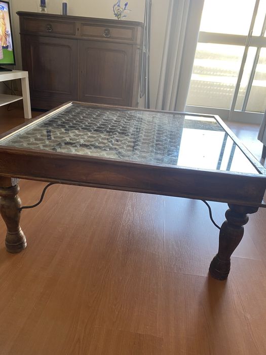 Mesa de centro em madeira