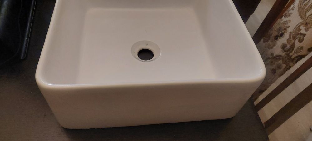 Umywalka na blat na stół