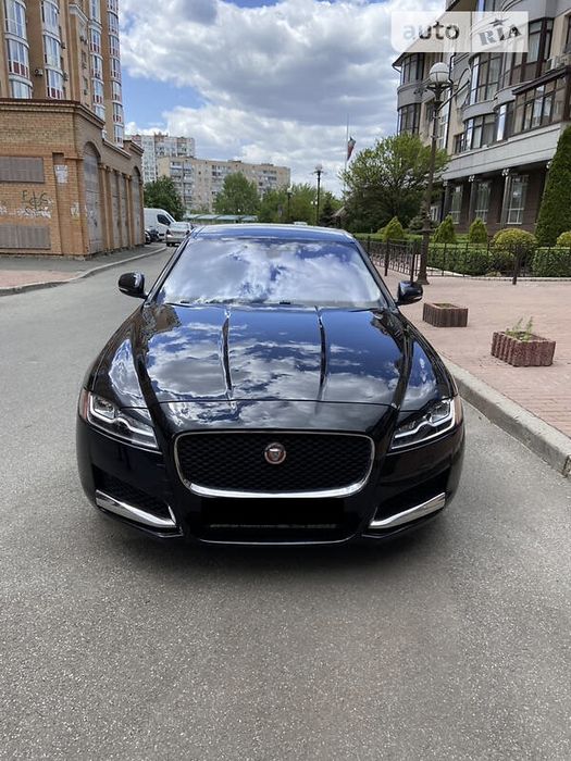 Jaguar XF 3.0 бензин