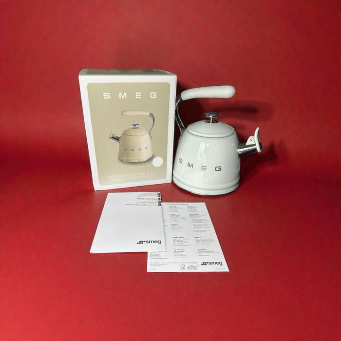 SMEG Whistling Kettle 2.3L White