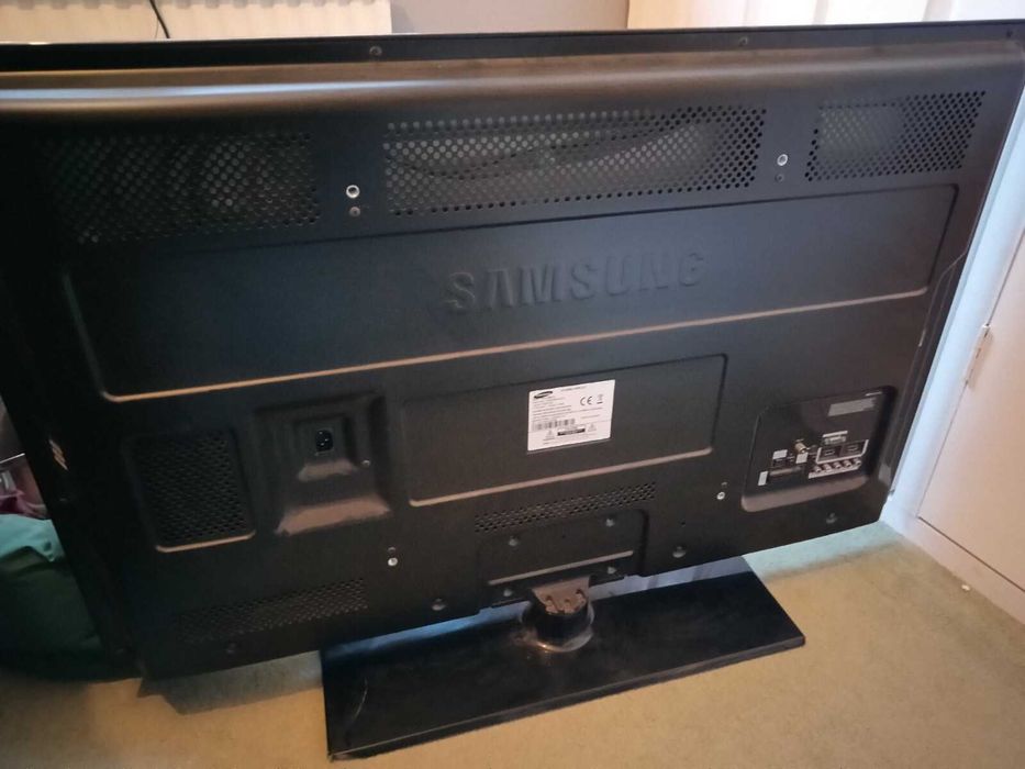 Продам ТВ SAMSUNG PS 42 C450B1W